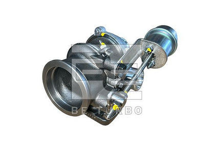 Neuer Original Turbolader 04138905